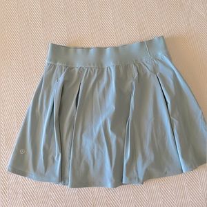 Lululemon pleated skirt